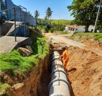 Acesso à escola no Andreza 1 é recuperado com instalação de bueiras pela Seinfra de Pitimbu